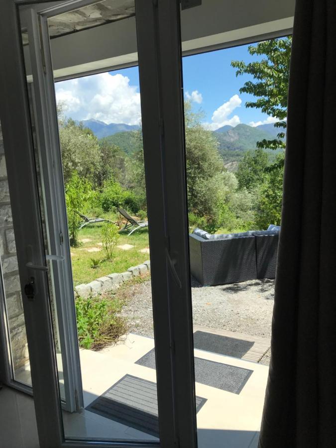 Villa Charlene Massoins Екстериор снимка