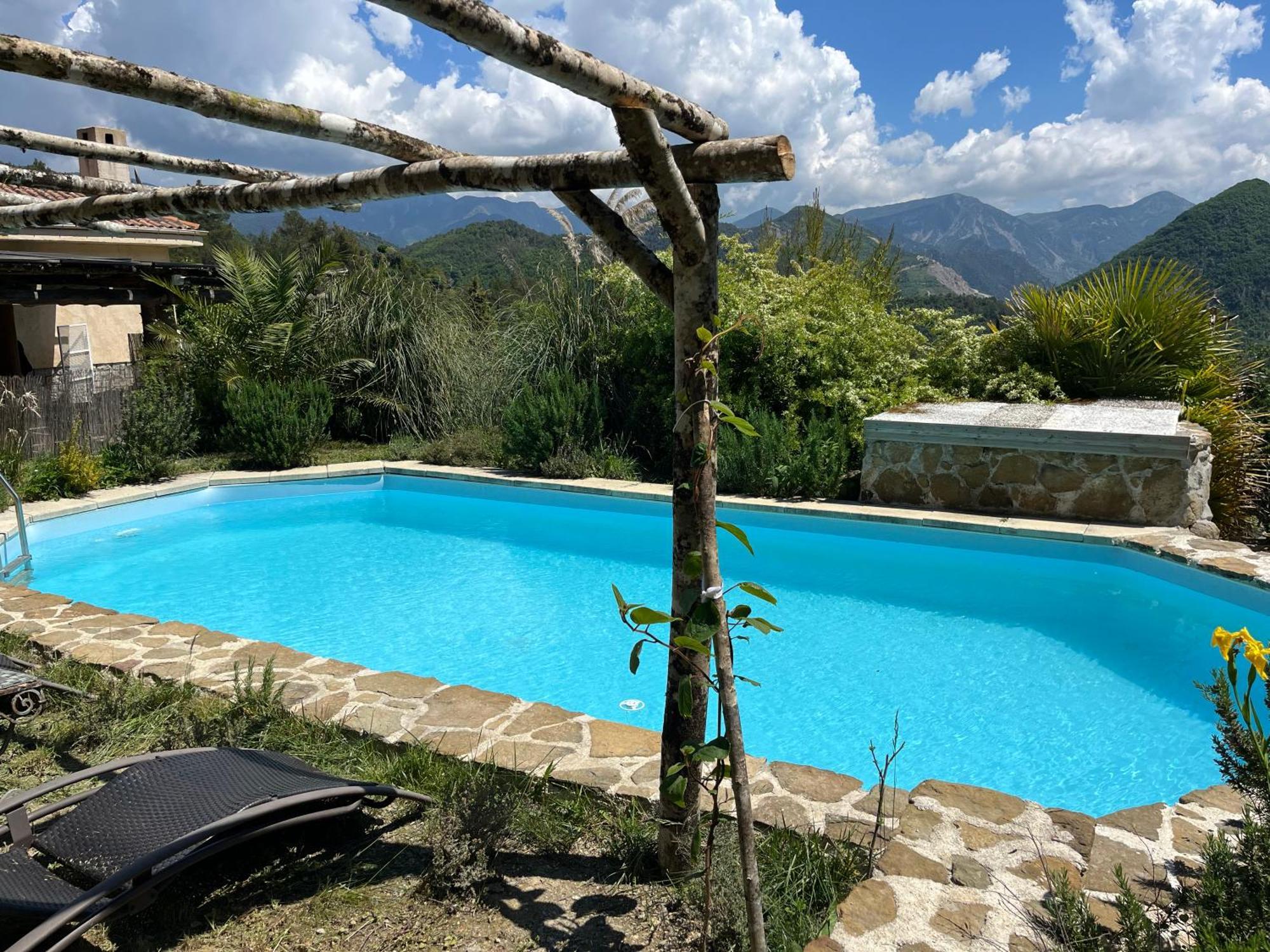 Villa Charlene Massoins Екстериор снимка
